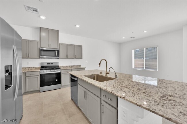 Building Photo - 4567 Merlot Hls Ave