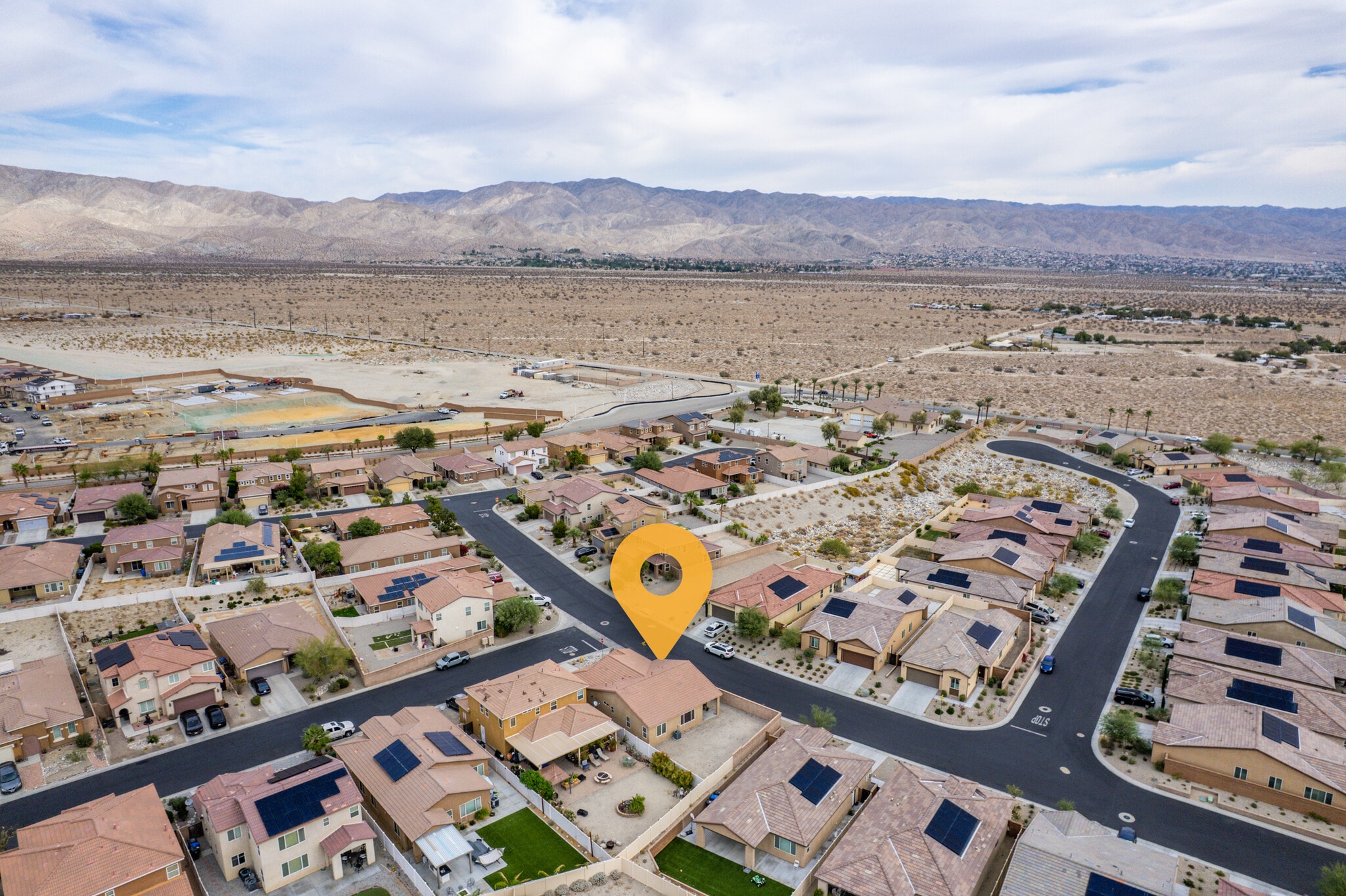 Building Photo - 62855 Kitetail Dr