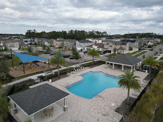 Building Photo - 2066 Cresswell St