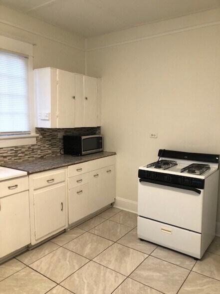 Kitchen-2 - 1837 McDowell St