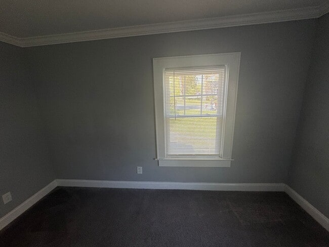 Building Photo - Walking distance to Downtown Kings Mountain, NC  =