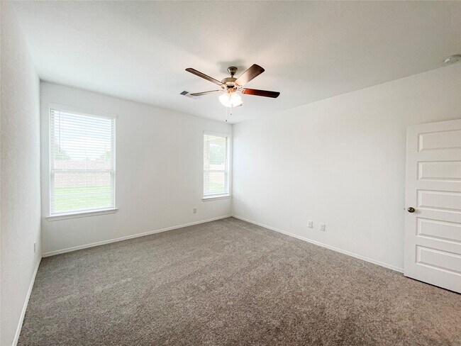 Building Photo - 5622 Tabula Rasa Dr