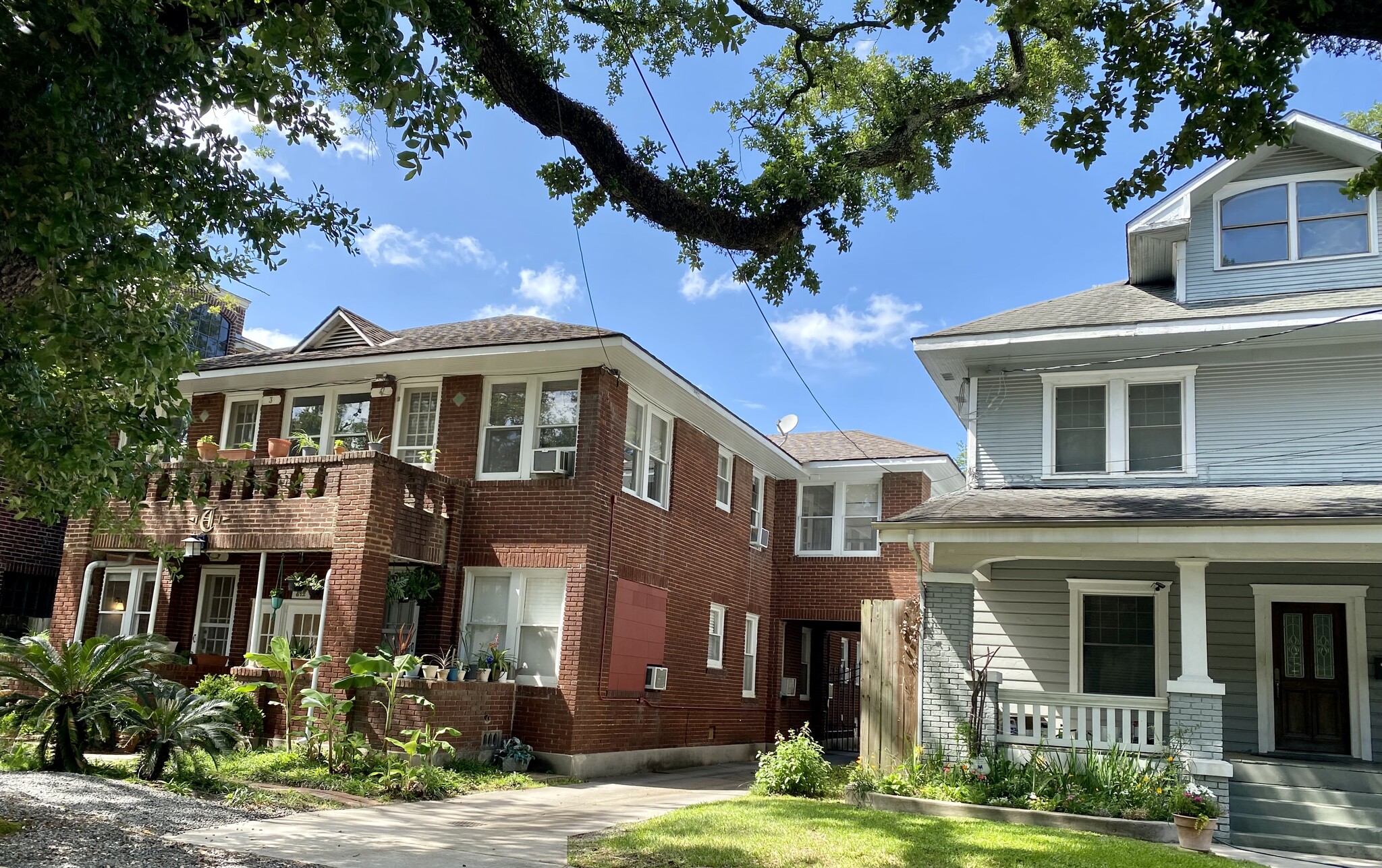 Front of 4 plex - 812 Branard St