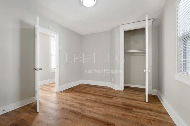 Building Photo - 1705 1/2 Hale Avenue