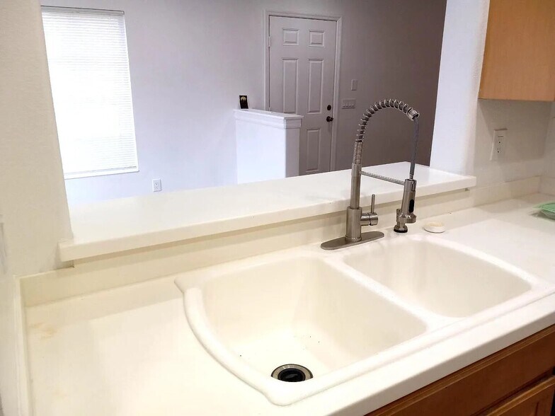 Building Photo - 268 Cape Harbour Loop