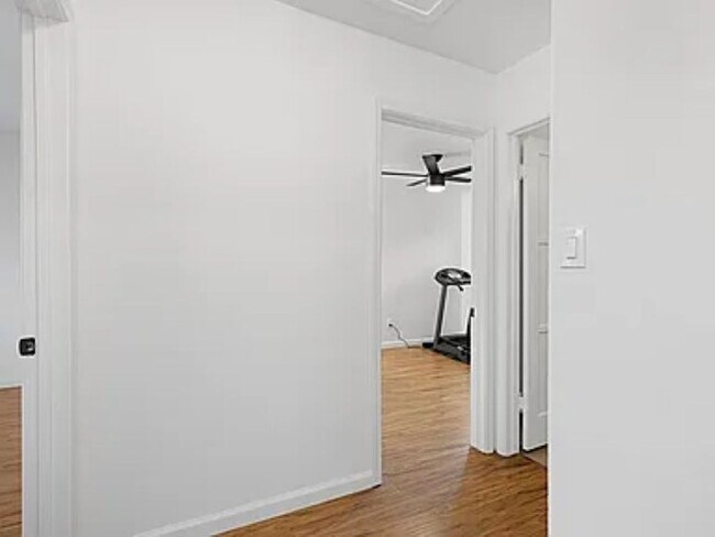 Building Photo - Charming 2-Bedroom Home in Prime 92117 Loc...
