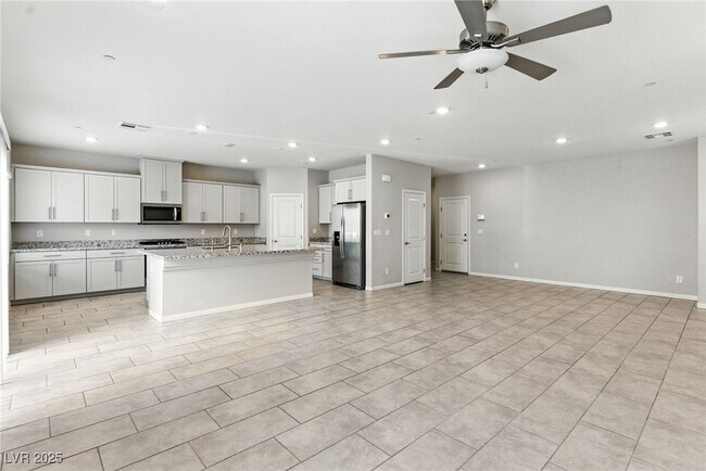 Building Photo - 10766 Hickam Ave