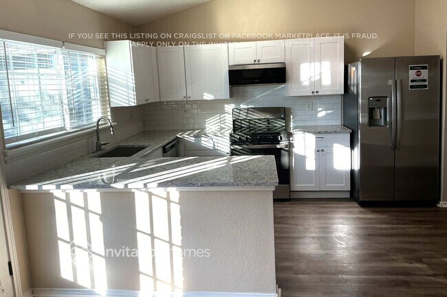 Building Photo - 8102 Kensington Dr