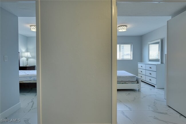Building Photo - 713 SW 47th Terrace