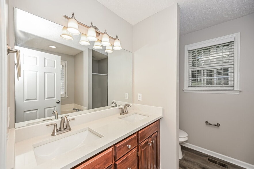 Building Photo - 4116 Highlander Ct
