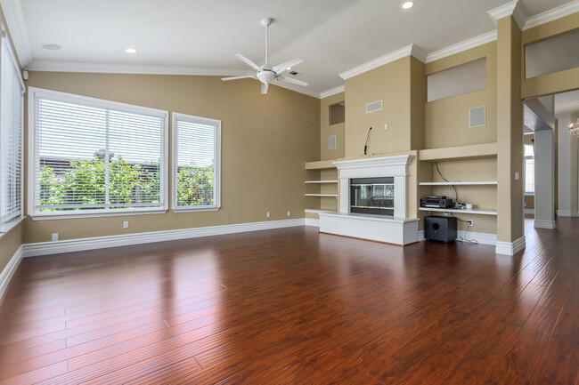 Building Photo - 5295 Crystyl Ranch Dr