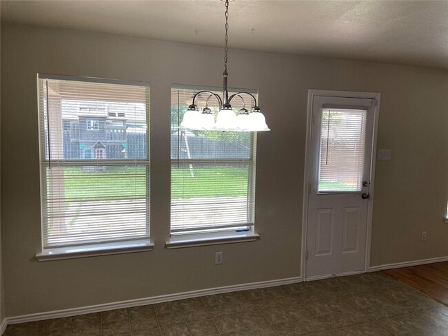 Building Photo - 3729 Bandera Ranch Rd