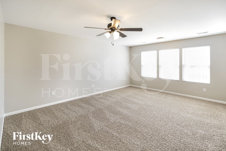 Building Photo - 413 Thoroughbred Dr