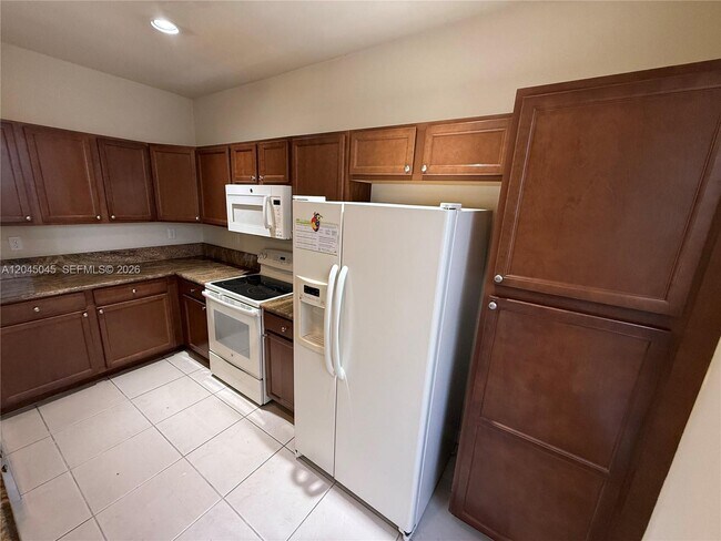 Building Photo - 9572 SW 169th Pl