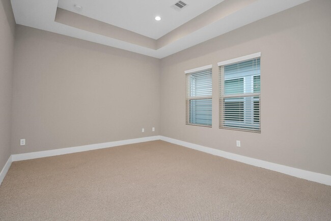 Building Photo - 1235 W Tidwell Rd