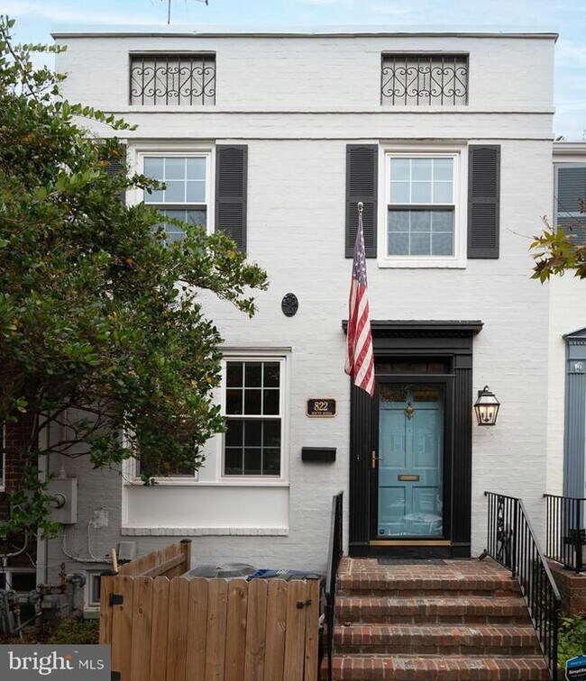 Building Photo - 822 S Royal St