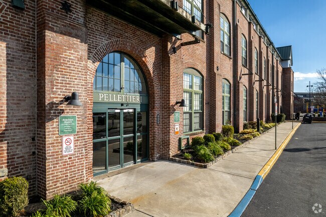 Entrance - Pellettieri Homes 55+