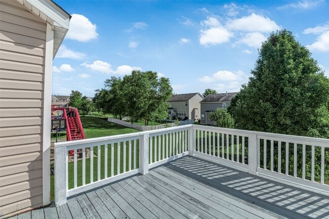 Building Photo - 51 Fountainview Dr