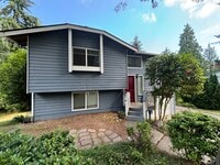 Building Photo - 5848 Olive Ave NE