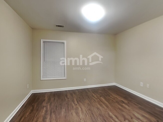 Building Photo - 2551 Fieldview Way