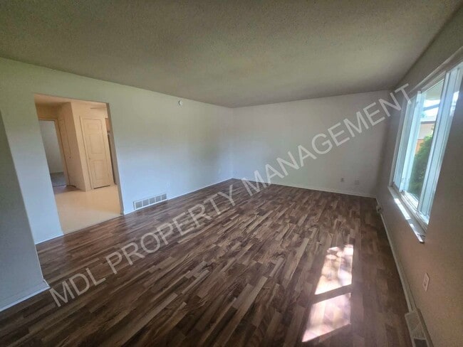Building Photo - 5700 Lessandro St