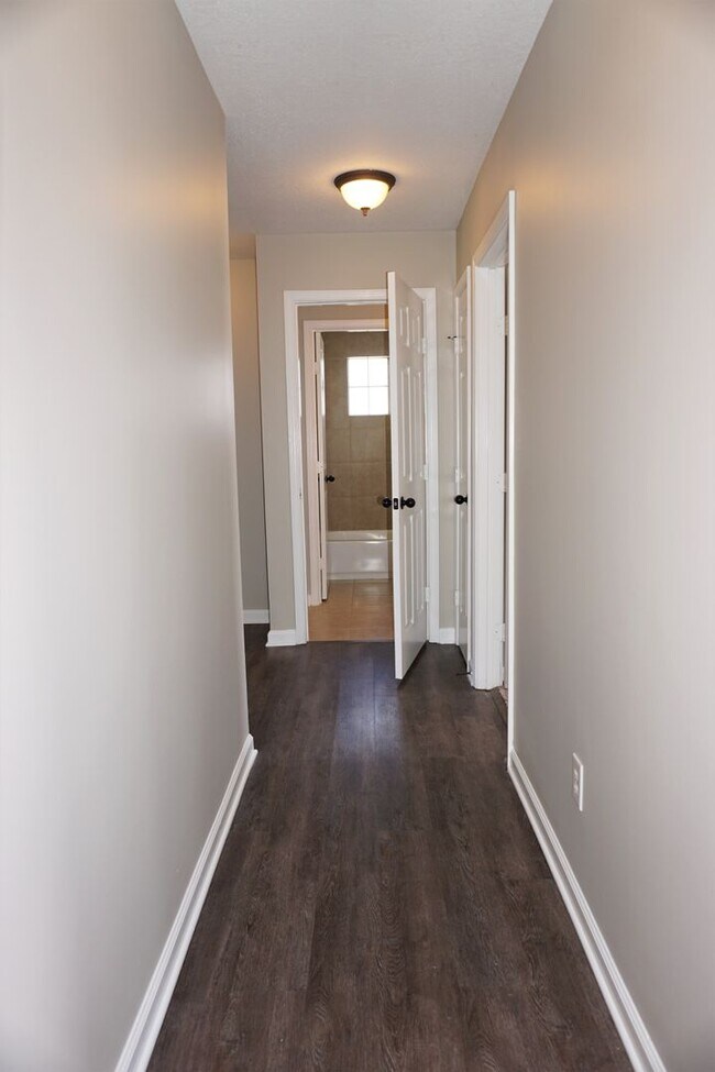 Building Photo - 3 Bed 2 Bath Home in Valley View District