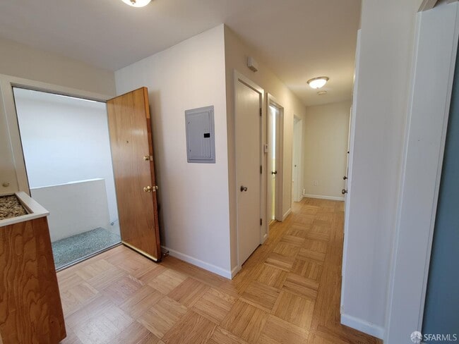 Building Photo - 2019 Lawton St
