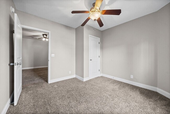 Building Photo - Pet Friendly Four Bedroom with Basement!