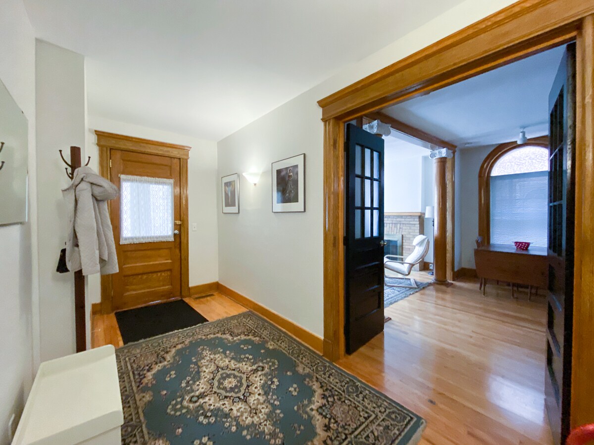 Building Photo - 511 Orange St