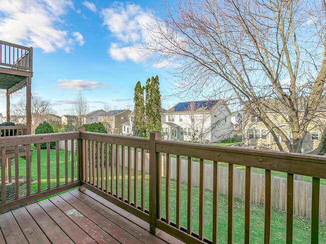 Building Photo - 2331 Overlook Ct