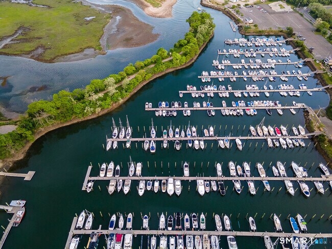 Building Photo - 131 Beach Rd