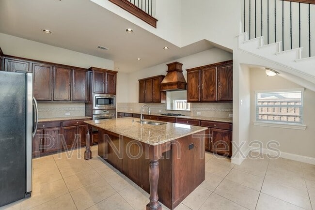 Building Photo - 9716 Lance Dr