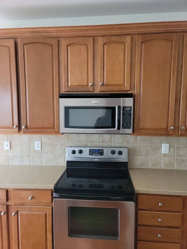 Building Photo - Nice Townhome off Providence Rd/485 South