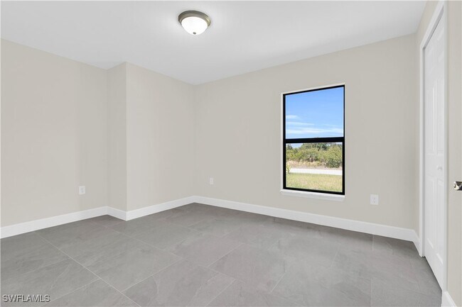 Building Photo - 3007 53rd St W