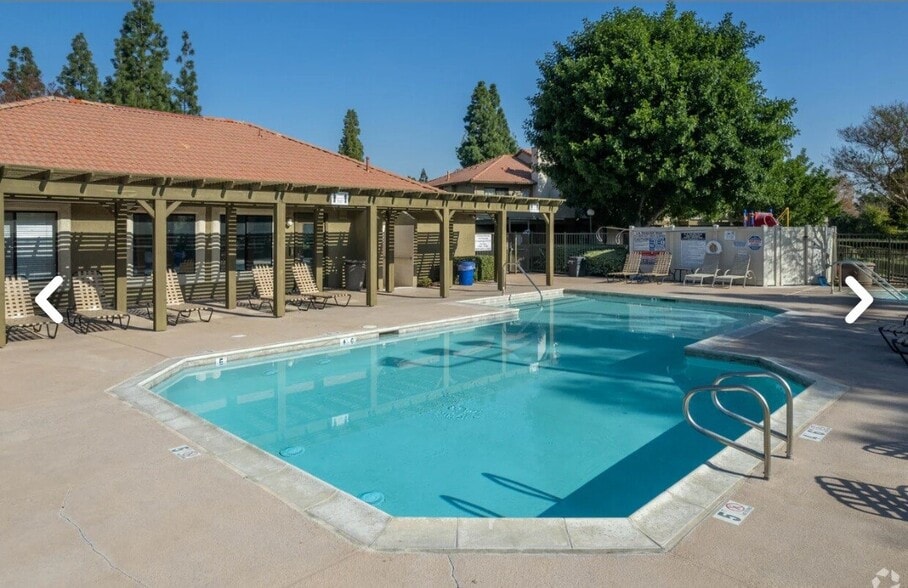 OUR POOL - 10151 Arrow Rt