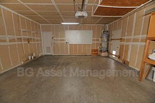 Building Photo - 295 Avalon Cir