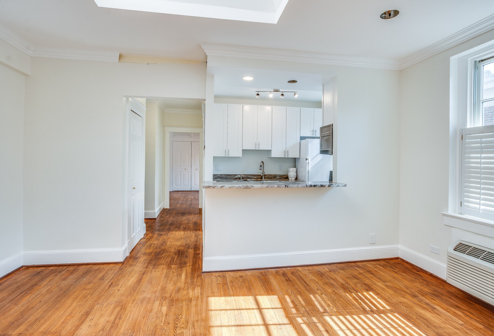 Building Photo - 2410 20th St NW