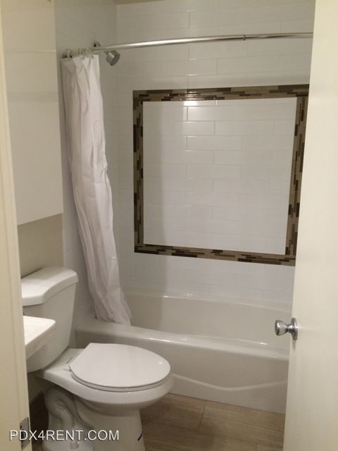 Building Photo - 7515 N Westanna Ave