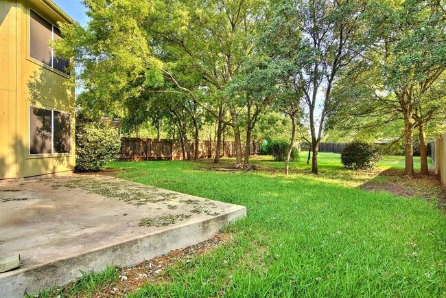Building Photo - 7168 Ridge Oak Rd