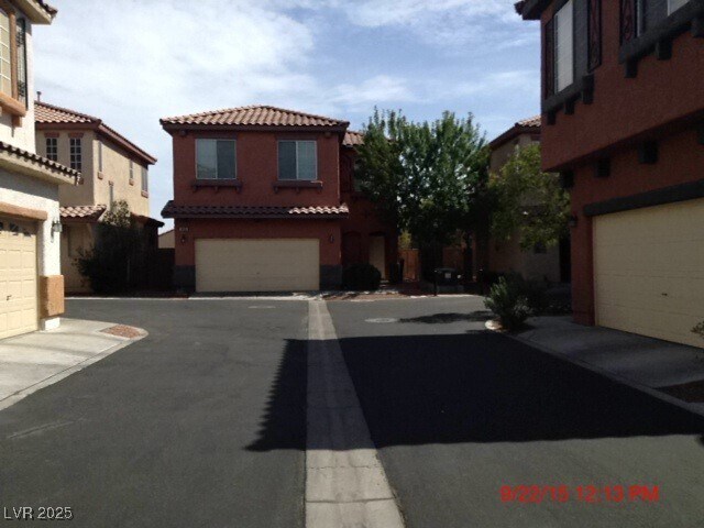 Primary Photo - 10838 Avenzano St