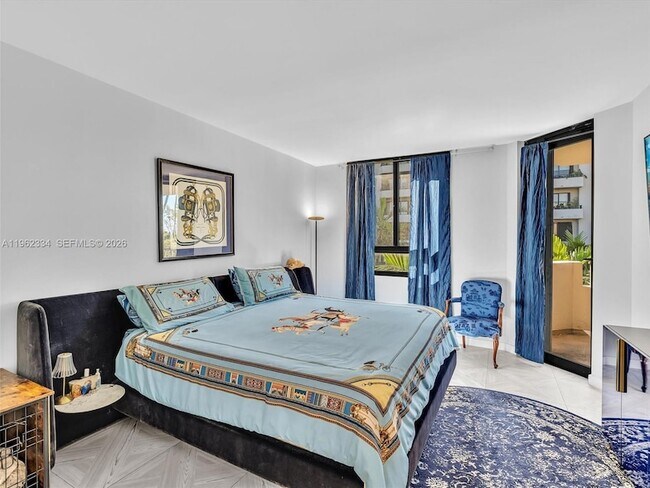 Building Photo - 101 Crandon Blvd