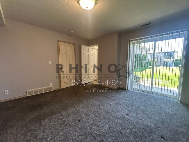 Building Photo - 370 W 4900 S