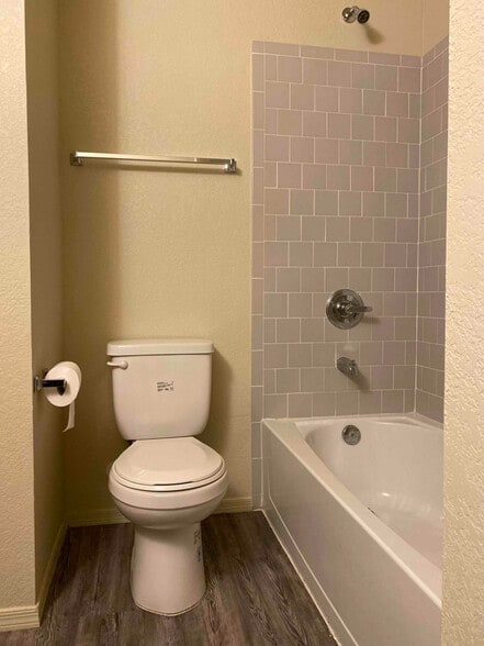 Building Photo - 7335 E 39th Pl