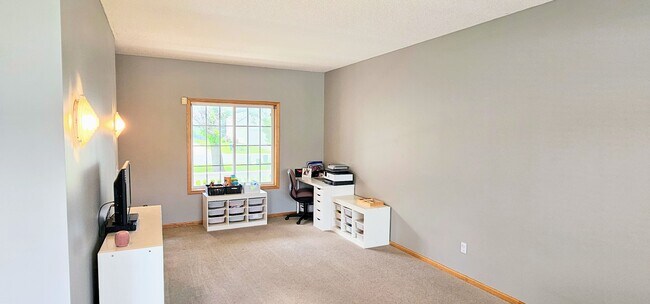 Building Photo - 2989 Molina St