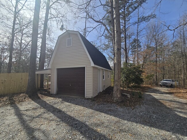 Building Photo - 125 Lone Eagle Way