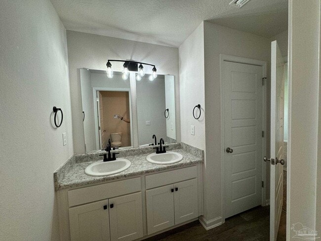 Building Photo - 7529 Steeplechase Blvd