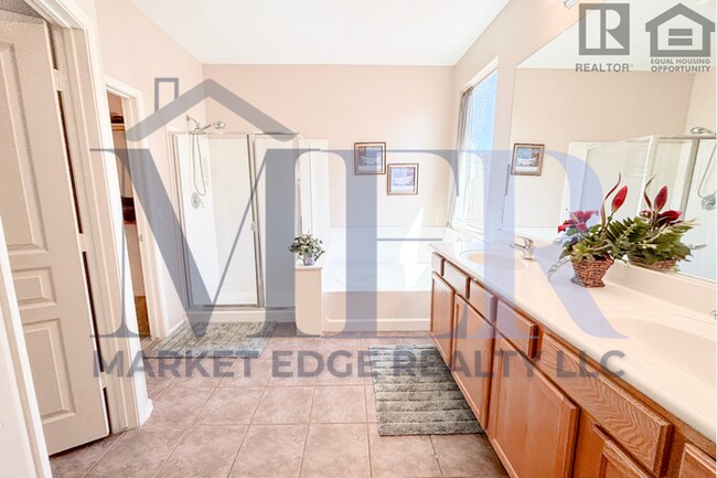Building Photo - 4Bed/2Bath Furnished Home at Monroe/87th A...