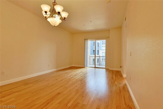 Building Photo - 44 E Serene Ave