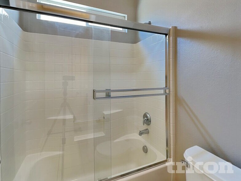 Building Photo - 5372 Flowing Spring St