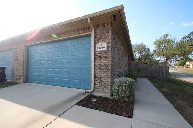 Building Photo - COMING SOON! Modern 3BR/2BA Duplex with 2-Car Garage & Fenced Yard — Fort Worth, TX | Pet Friendly